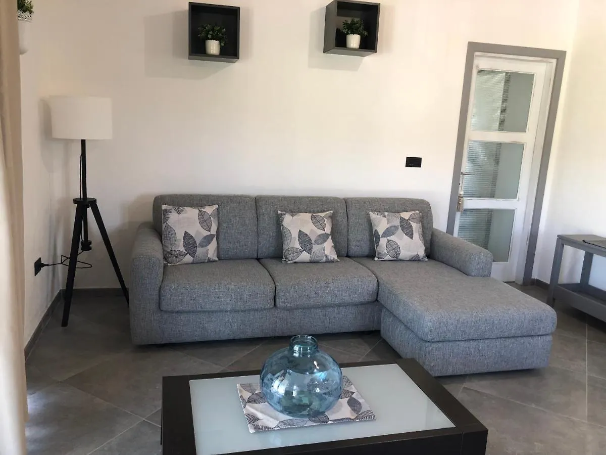 بيت للعطل Villa Maralai أروسييْ