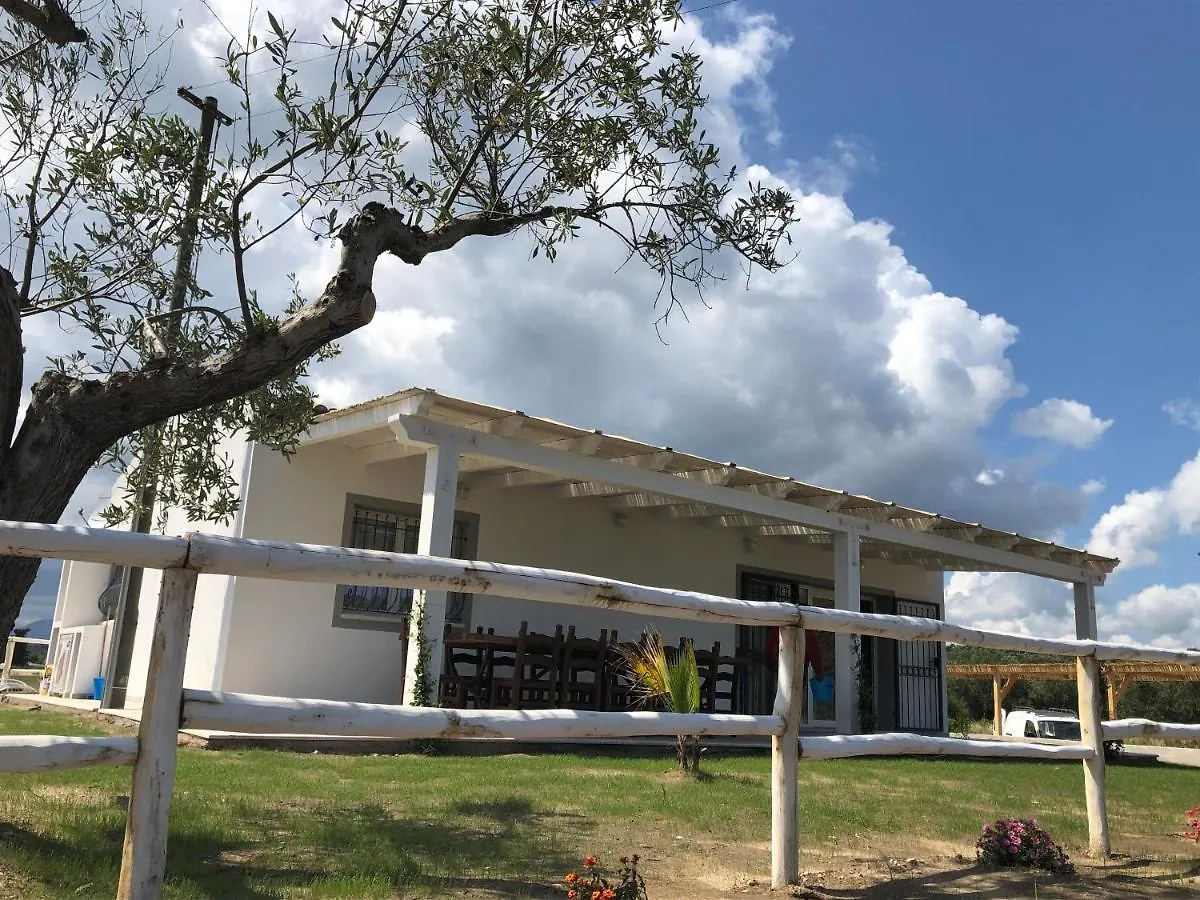 펜션 Villa Maralai 오로세