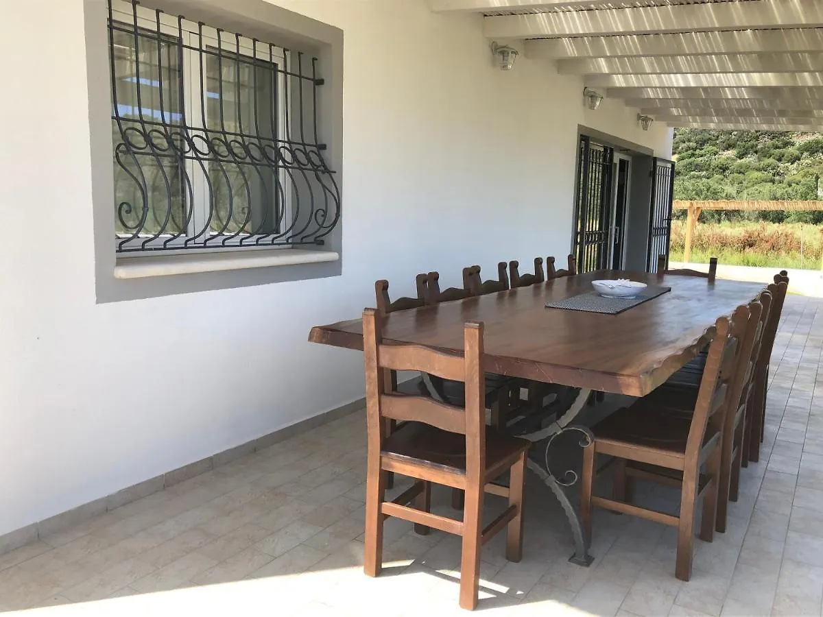 Villa Maralai أروسييْ بيت للعطل